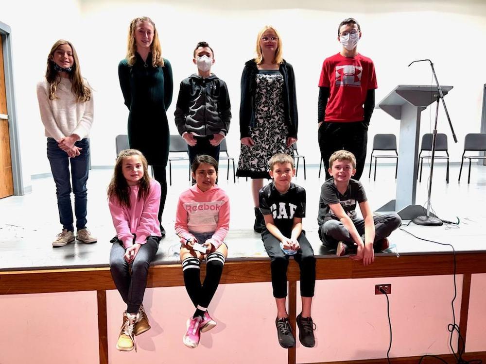 Weisers Finish as Top 2 in Spelling Bee